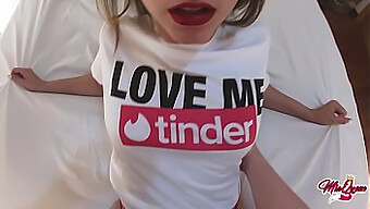 Épisode Non Protégé Involontaire Avec Tinder Lors De Leur Premier Rendez-Vous